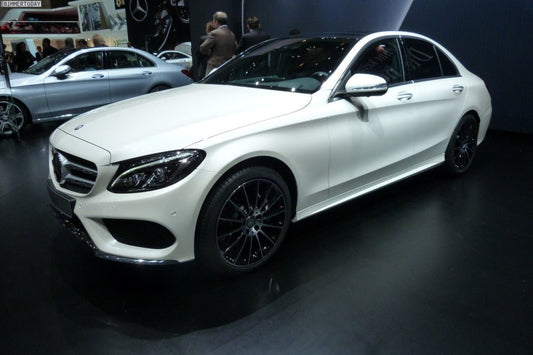 Mercedes C-Klasse W205: Lederpflege, Lederfarbe und Lederreparatur – Werterhalt sichern - Ledertechnik-Shop