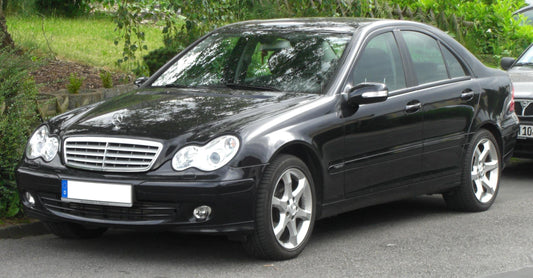 Mercedes C-Klasse W203 in Avantgarde-Ausstattung – perfekte Lederpflege und Lederreparatur erhalten den Originalzustand.